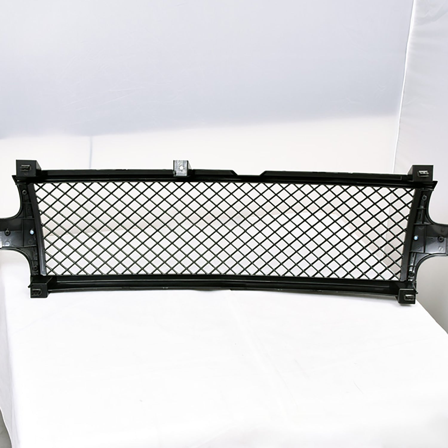 YHIMPORT Stainless Steel Mesh Grille For Chevy Suburban/Tahoe 2000-06 & Silverado 1999-2002 – 2pc Set